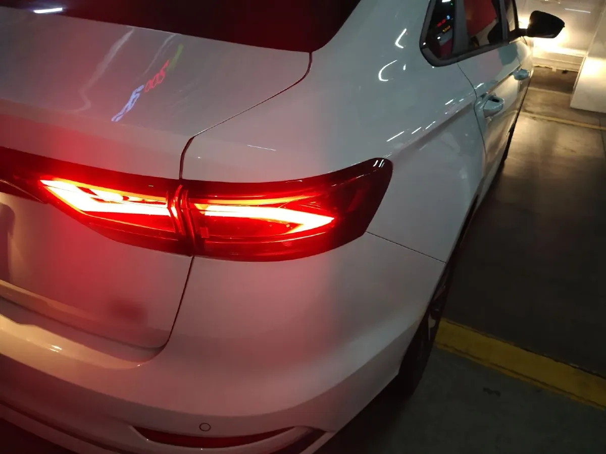 2025 Geely Emgrand 1.5L 127HP L4 CVT,autocango,china used car exporter,china ev exporter,chinese used car exporter,chinese used ev exporter