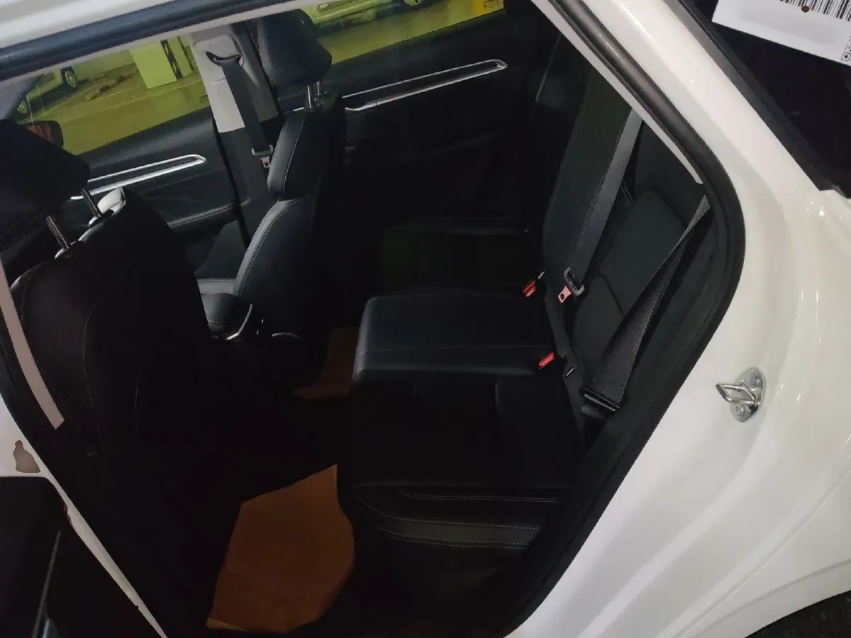 2025 Geely Emgrand 1.5L 127HP L4 CVT,autocango,china used car exporter,china ev exporter,chinese used car exporter,chinese used ev exporter