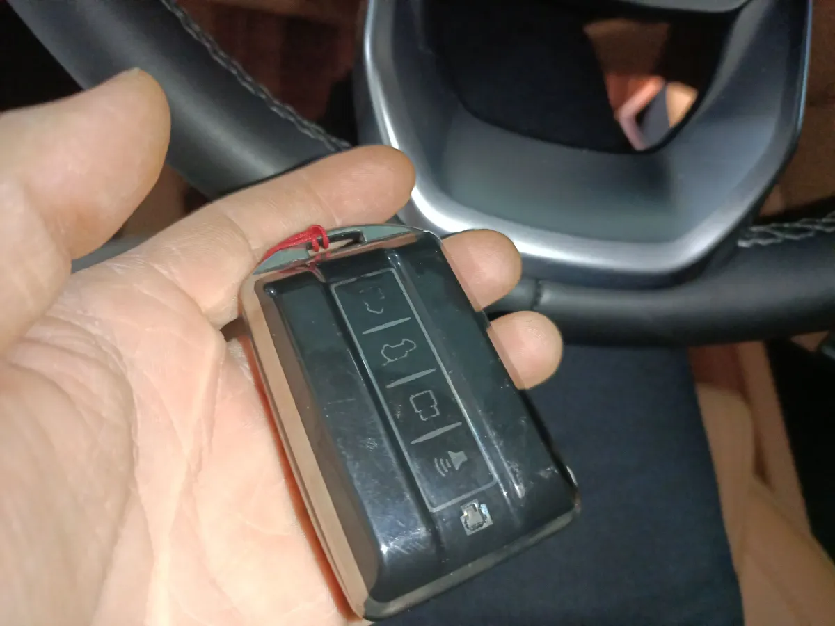 2023 Tank 500 2.0T 252HP L4 9AT PHEV 37.1KWH,autocango,china used car exporter,china ev exporter,chinese used car exporter,chinese used ev exporter