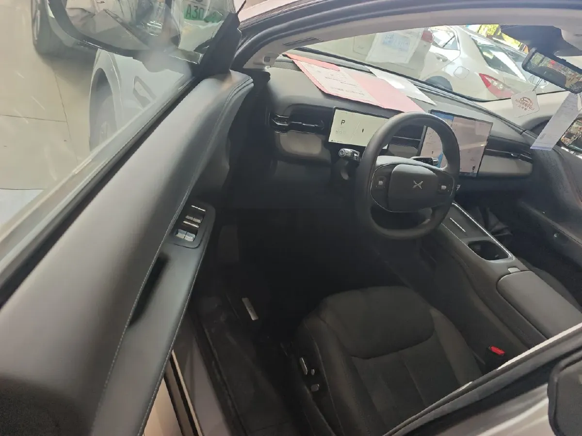 2025 Xpeng G6 BEV 68.5KWH,autocango,china used car exporter,china ev exporter,chinese used car exporter,chinese used ev exporter