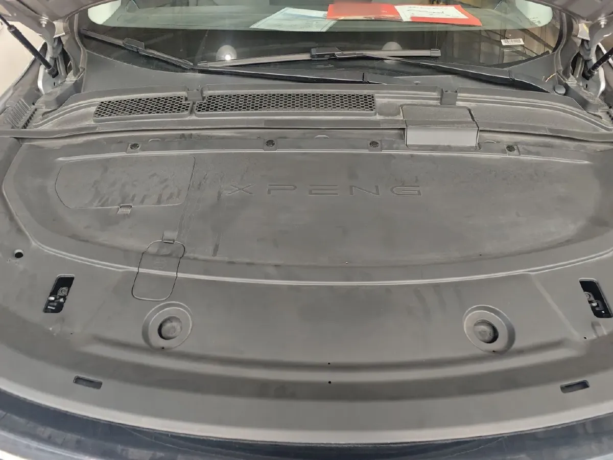 2025 Xpeng G6 BEV 68.5KWH,autocango,china used car exporter,china ev exporter,chinese used car exporter,chinese used ev exporter