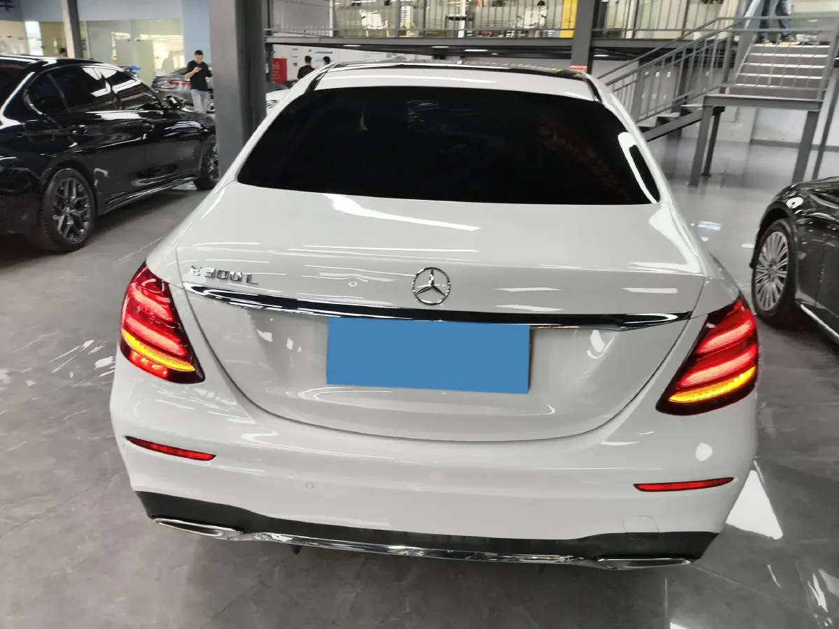 2020 Mercedes-Benz E Class 2.0T 258HP L4 9AT,autocango,china used car exporter,china ev exporter,chinese used car exporter,chinese used ev exporter