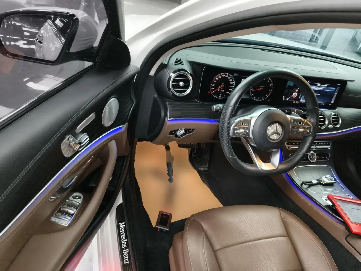 2020 Mercedes-Benz E Class 2.0T 258HP L4 9AT,autocango,china used car exporter,china ev exporter,chinese used car exporter,chinese used ev exporter