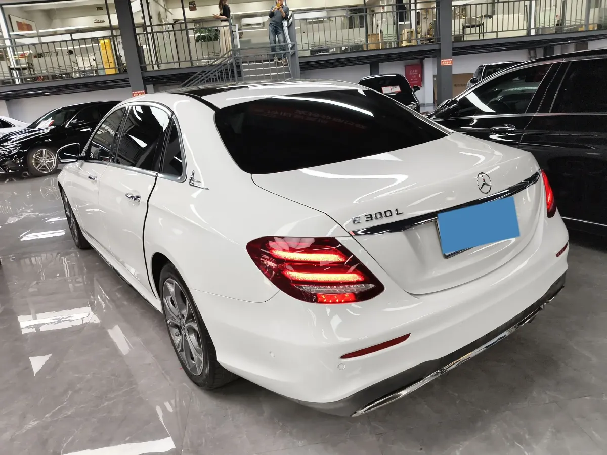2020 Mercedes-Benz E Class 2.0T 258HP L4 9AT,autocango,china used car exporter,china ev exporter,chinese used car exporter,chinese used ev exporter