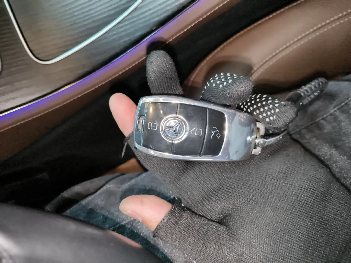 2020 Mercedes-Benz E Class 2.0T 258HP L4 9AT,autocango,china used car exporter,china ev exporter,chinese used car exporter,chinese used ev exporter