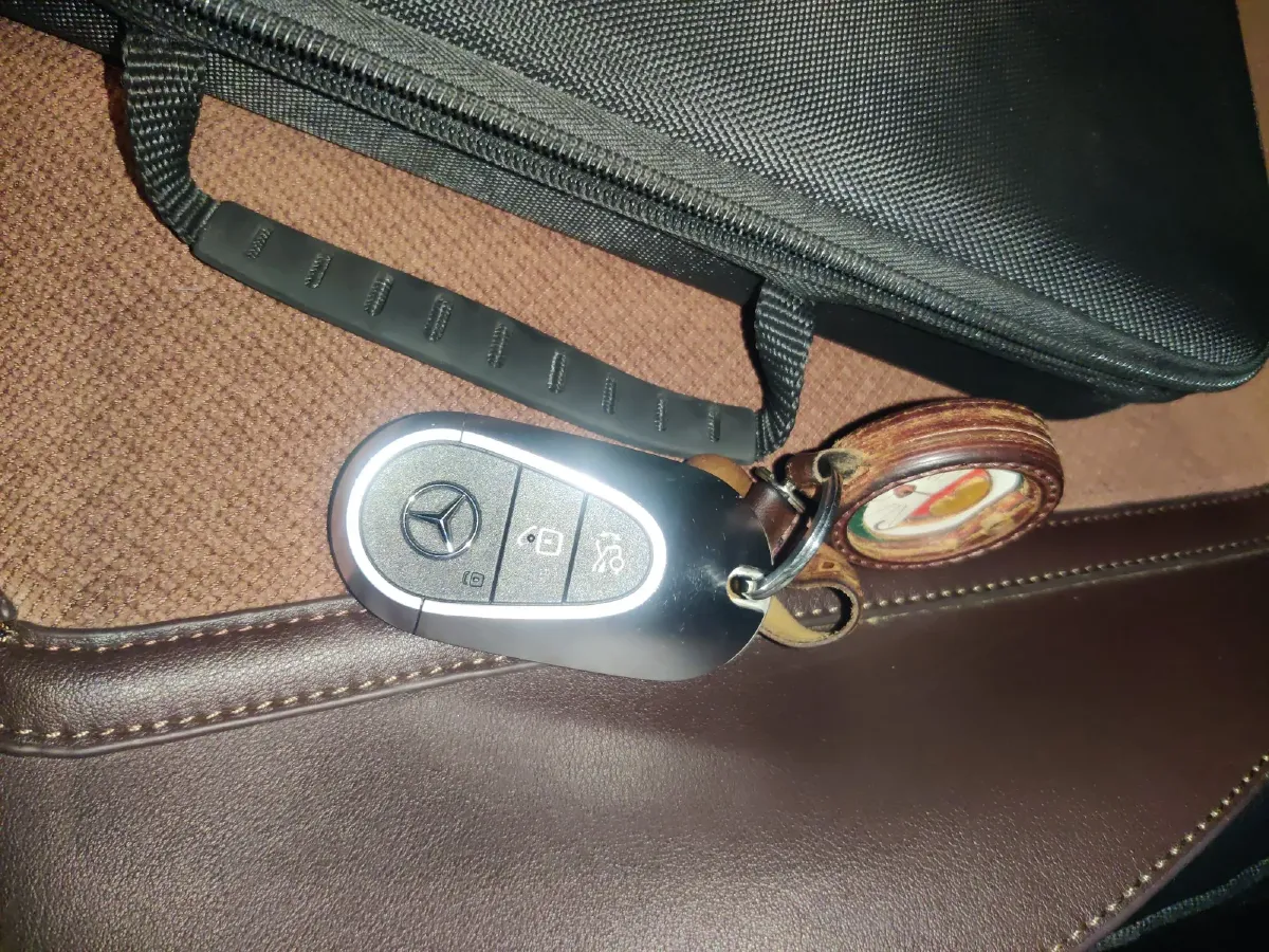 2022 Mercedes-Benz C Class 1.5T 204HP L4 9AT,autocango,china used car exporter,china ev exporter,chinese used car exporter,chinese used ev exporter