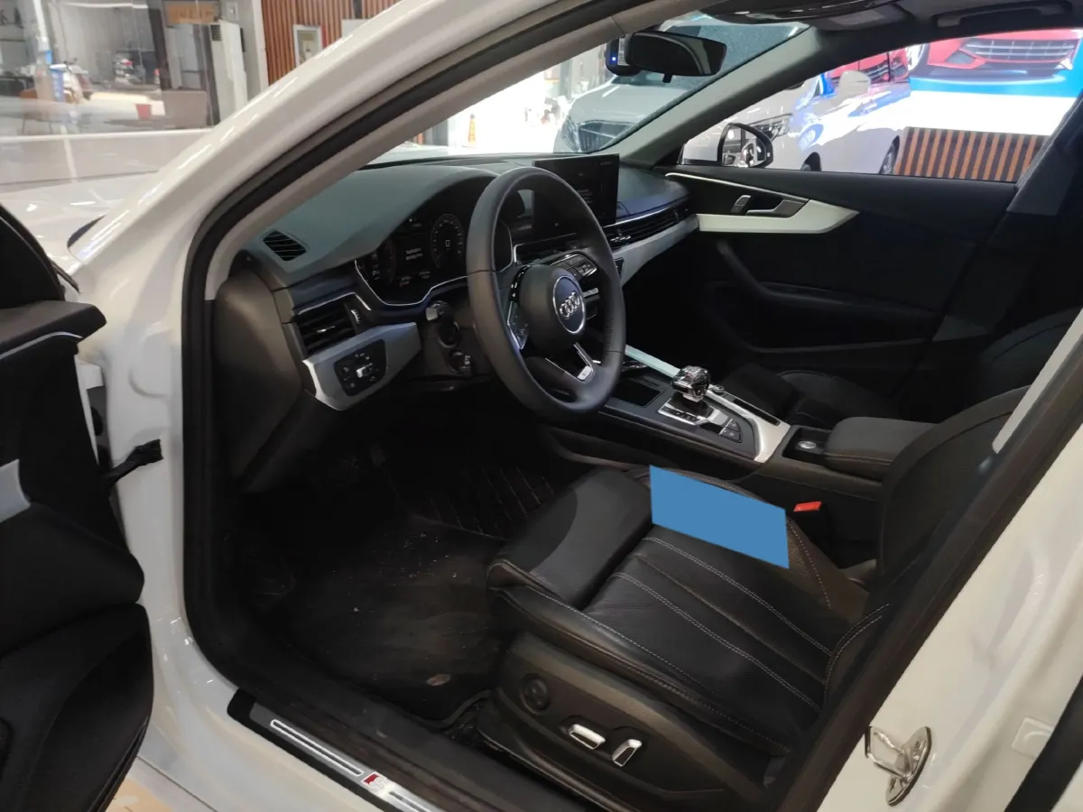 2024 Audi A4L 2.0T 190HP L4 7DCT,autocango,china used car exporter,china ev exporter,chinese used car exporter,chinese used ev exporter