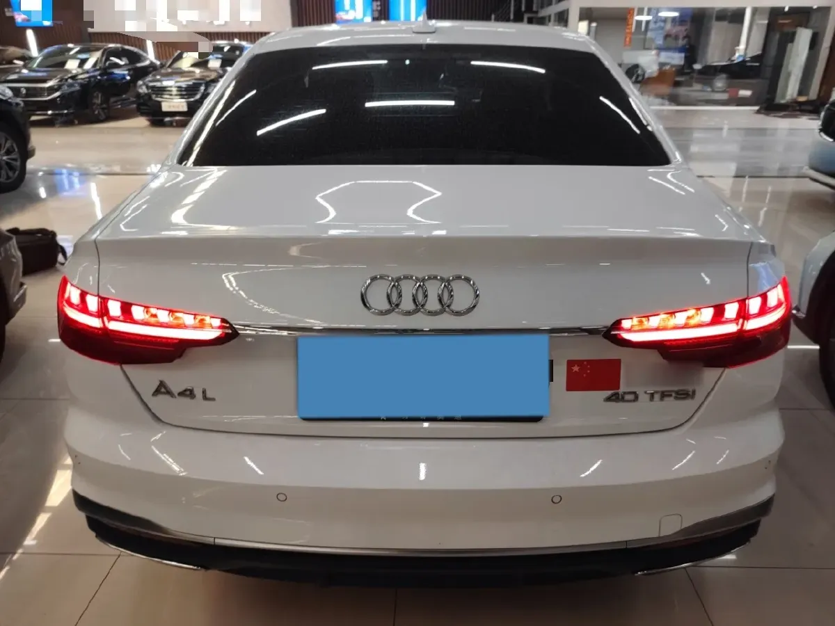 2024 Audi A4L 2.0T 190HP L4 7DCT,autocango,china used car exporter,china ev exporter,chinese used car exporter,chinese used ev exporter