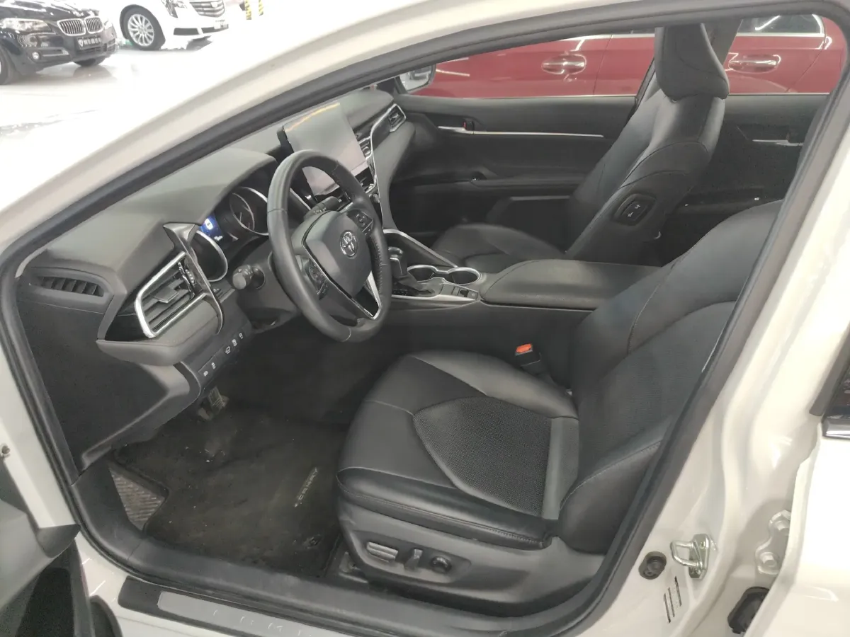 2023 Toyota Camry 2.0L 177HP L4 CVT,autocango,china used car exporter,china ev exporter,chinese used car exporter,chinese used ev exporter