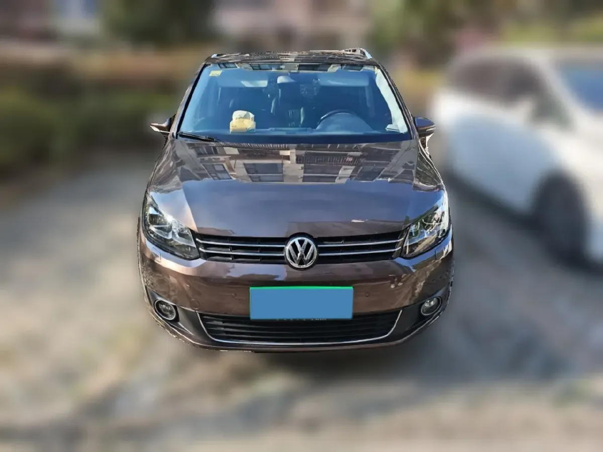 2013 Volkswagen Touran 1.4T 131HP L4 7DCT,autocango,china used car exporter,china ev exporter,chinese used car exporter,chinese used ev exporter