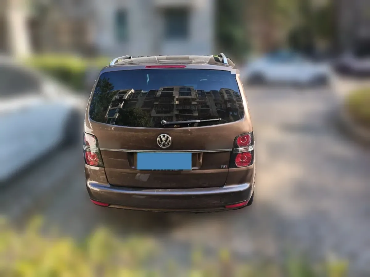 2013 Volkswagen Touran 1.4T 131HP L4 7DCT,autocango,china used car exporter,china ev exporter,chinese used car exporter,chinese used ev exporter