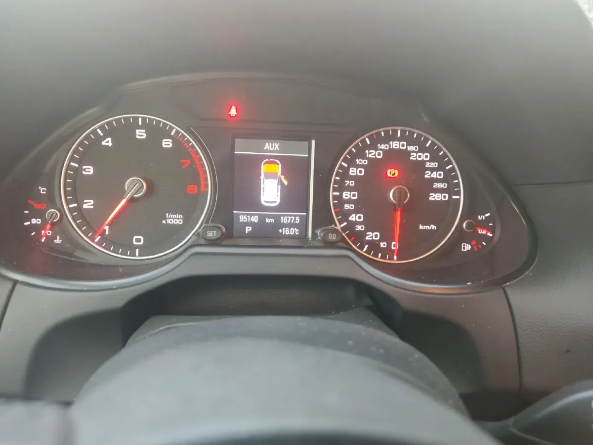 2017 Audi Q5 2.0T 230HP L4 8AT,autocango,china used car exporter,china ev exporter,chinese used car exporter,chinese used ev exporter