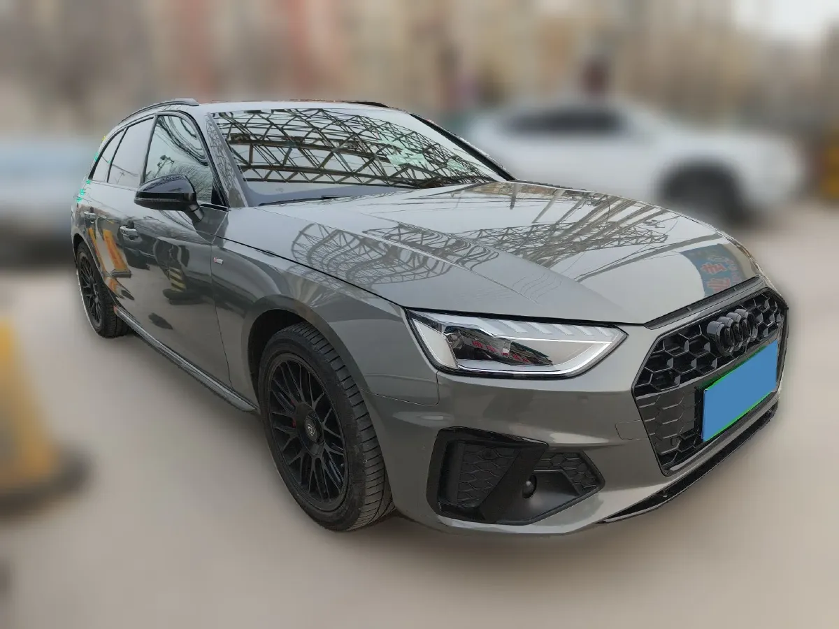 2024 Audi A4 2.0T 204HP L4 7DCT,autocango,china used car exporter,china ev exporter,chinese used car exporter,chinese used ev exporter