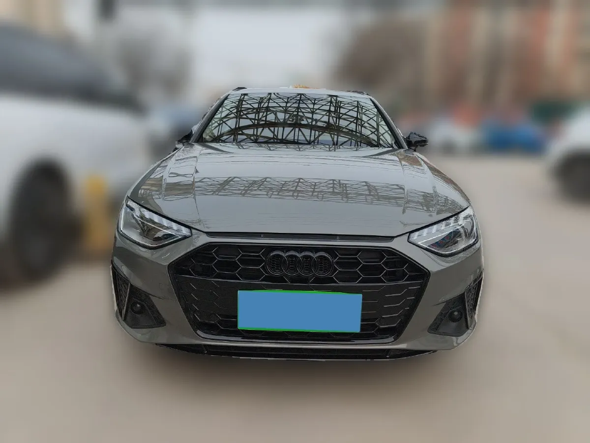 2024 Audi A4 2.0T 204HP L4 7DCT,autocango,china used car exporter,china ev exporter,chinese used car exporter,chinese used ev exporter