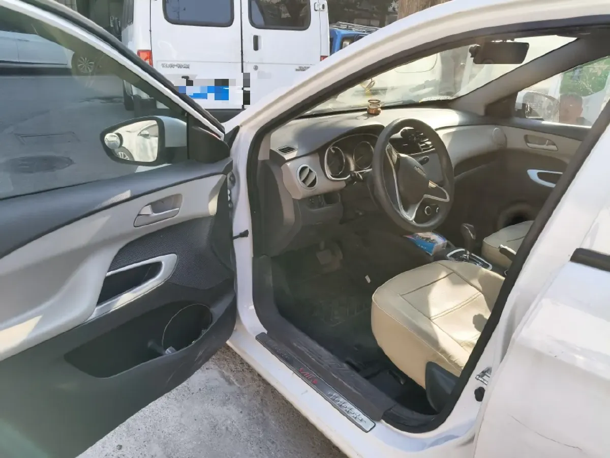 2015 Chevrolet Sail 1.3L 103HP L4 5AMT,autocango,china used car exporter,china ev exporter,chinese used car exporter,chinese used ev exporter