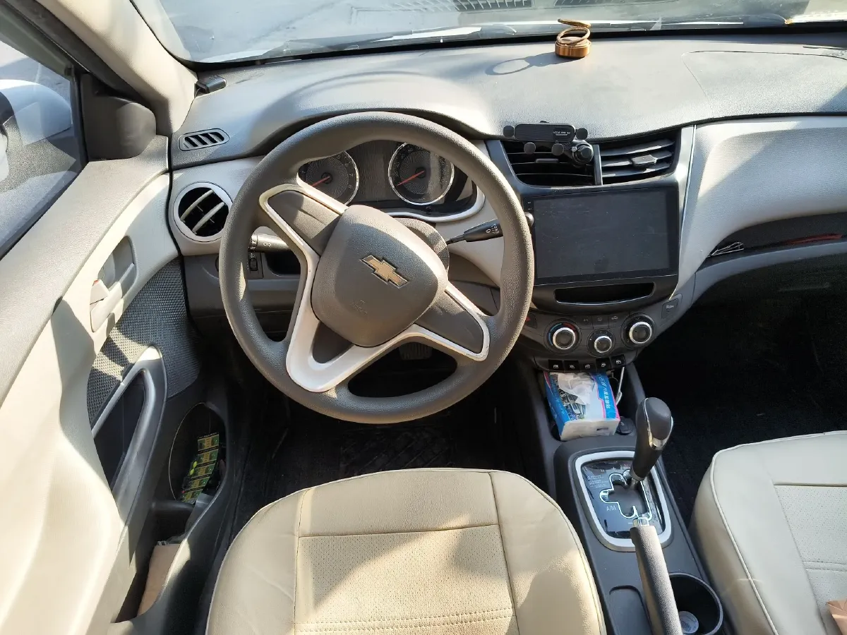 2015 Chevrolet Sail 1.3L 103HP L4 5AMT,autocango,china used car exporter,china ev exporter,chinese used car exporter,chinese used ev exporter