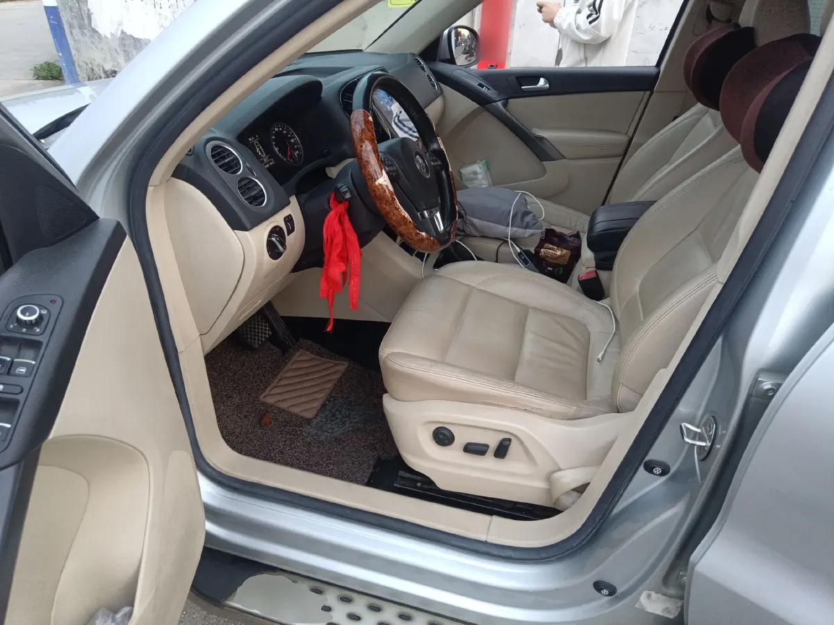 2012 Volkswagen Tiguan 1.8T 160HP L4 6AT,autocango,china used car exporter,china ev exporter,chinese used car exporter,chinese used ev exporter