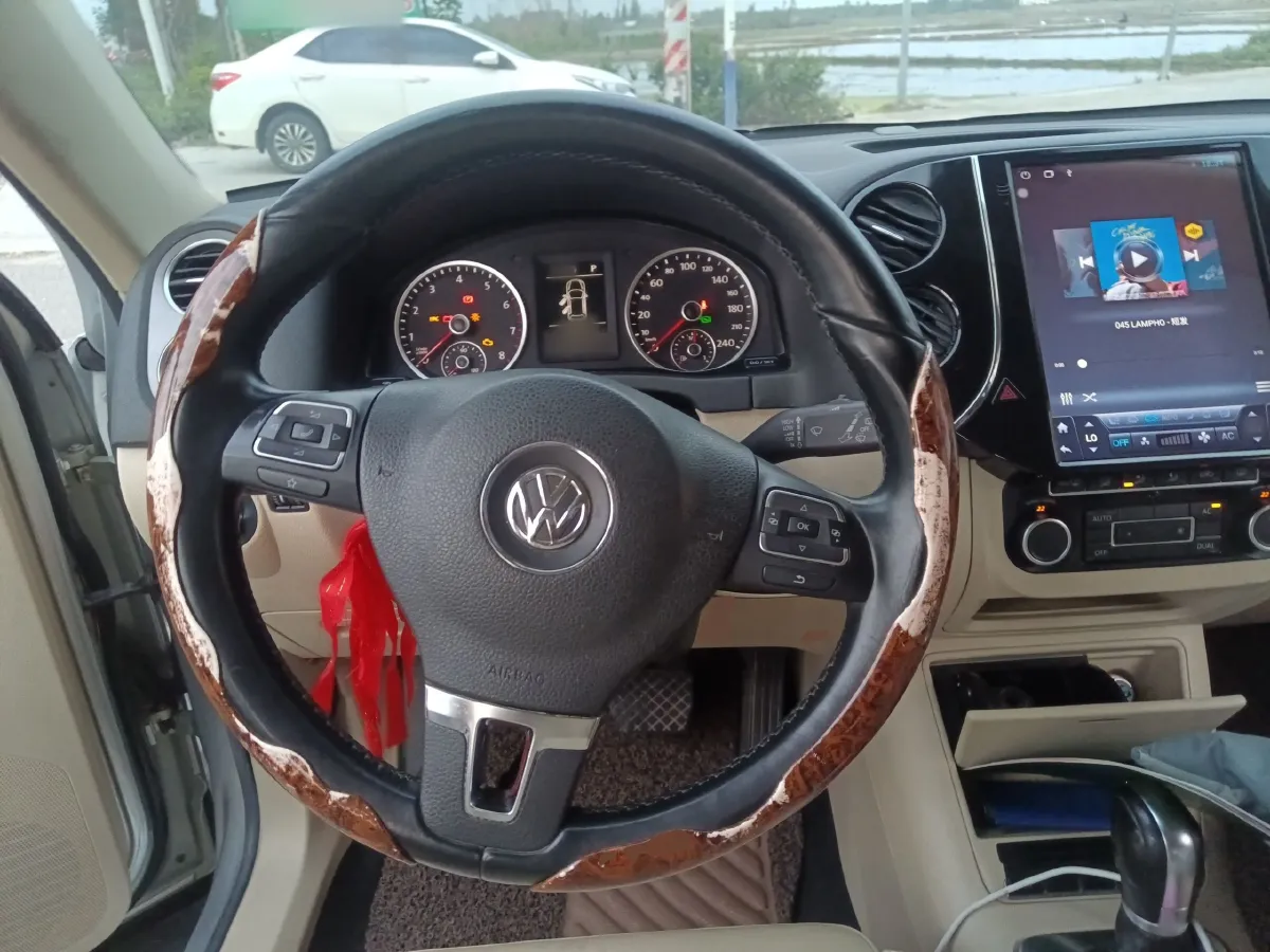 2012 Volkswagen Tiguan 1.8T 160HP L4 6AT,autocango,china used car exporter,china ev exporter,chinese used car exporter,chinese used ev exporter
