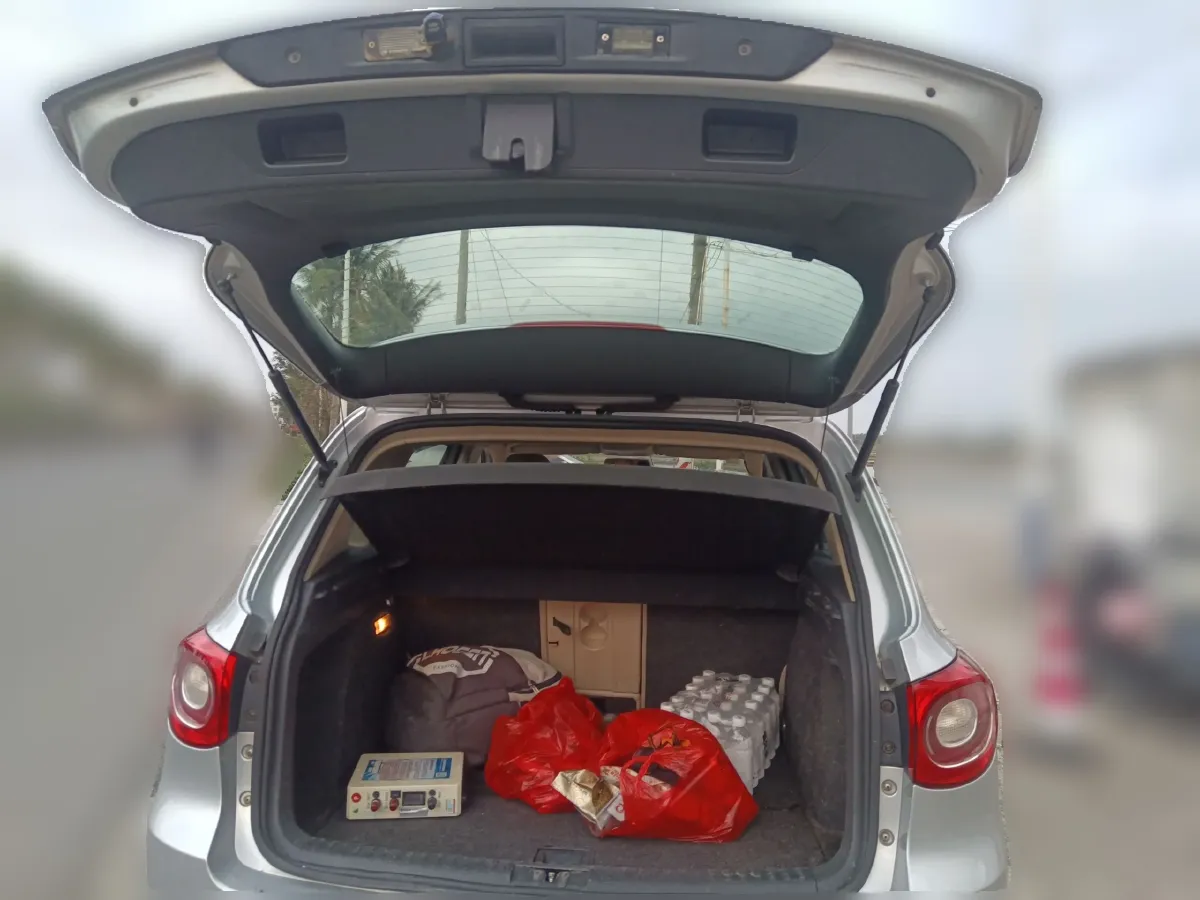 2012 Volkswagen Tiguan 1.8T 160HP L4 6AT,autocango,china used car exporter,china ev exporter,chinese used car exporter,chinese used ev exporter