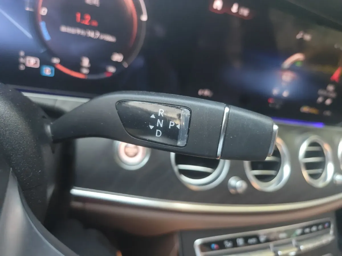 2022 Mercedes-Benz E Class 2.0T 258HP L4 9AT,autocango,china used car exporter,china ev exporter,chinese used car exporter,chinese used ev exporter