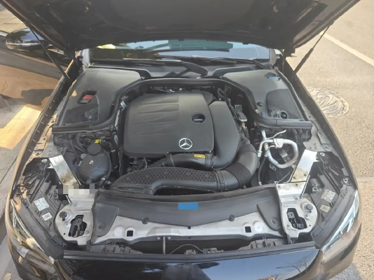 2022 Mercedes-Benz E Class 2.0T 258HP L4 9AT,autocango,china used car exporter,china ev exporter,chinese used car exporter,chinese used ev exporter