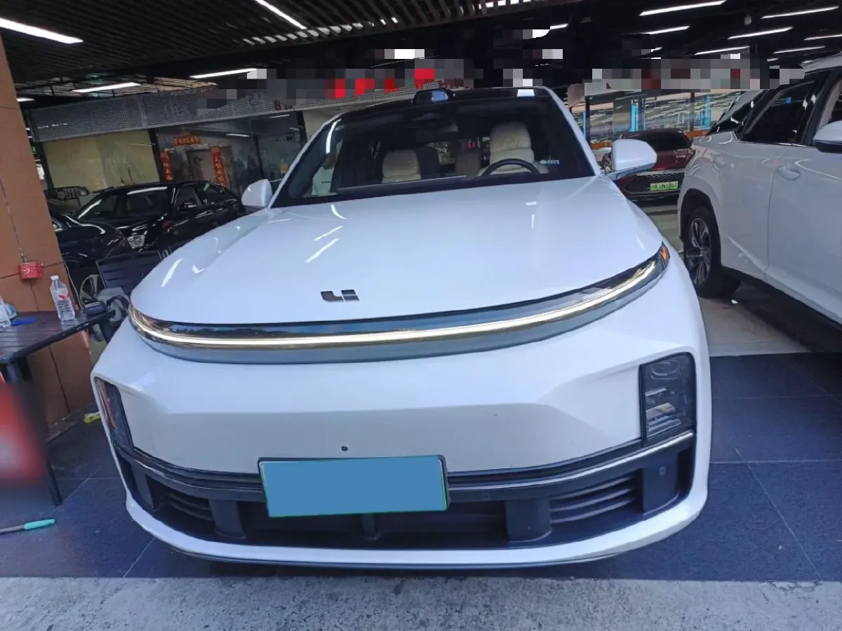 2023 Li L7 Range Extended 154HP REEV 40.9KWH,autocango,china used car exporter,china ev exporter,chinese used car exporter,chinese used ev exporter