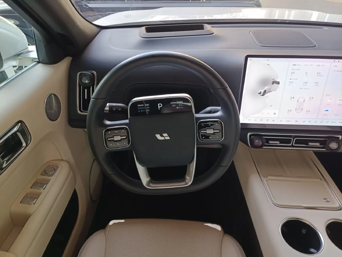 2023 Li L7 Range Extended 154HP REEV 40.9KWH,autocango,china used car exporter,china ev exporter,chinese used car exporter,chinese used ev exporter