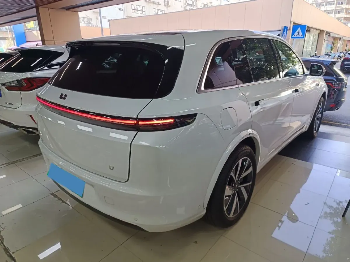 2023 Li L7 Range Extended 154HP REEV 40.9KWH,autocango,china used car exporter,china ev exporter,chinese used car exporter,chinese used ev exporter
