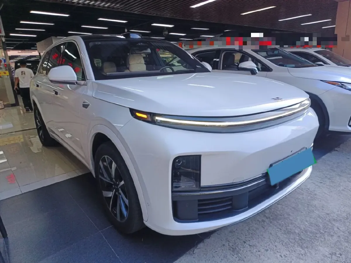 2023 Li L7 Range Extended 154HP REEV 40.9KWH,autocango,china used car exporter,china ev exporter,chinese used car exporter,chinese used ev exporter