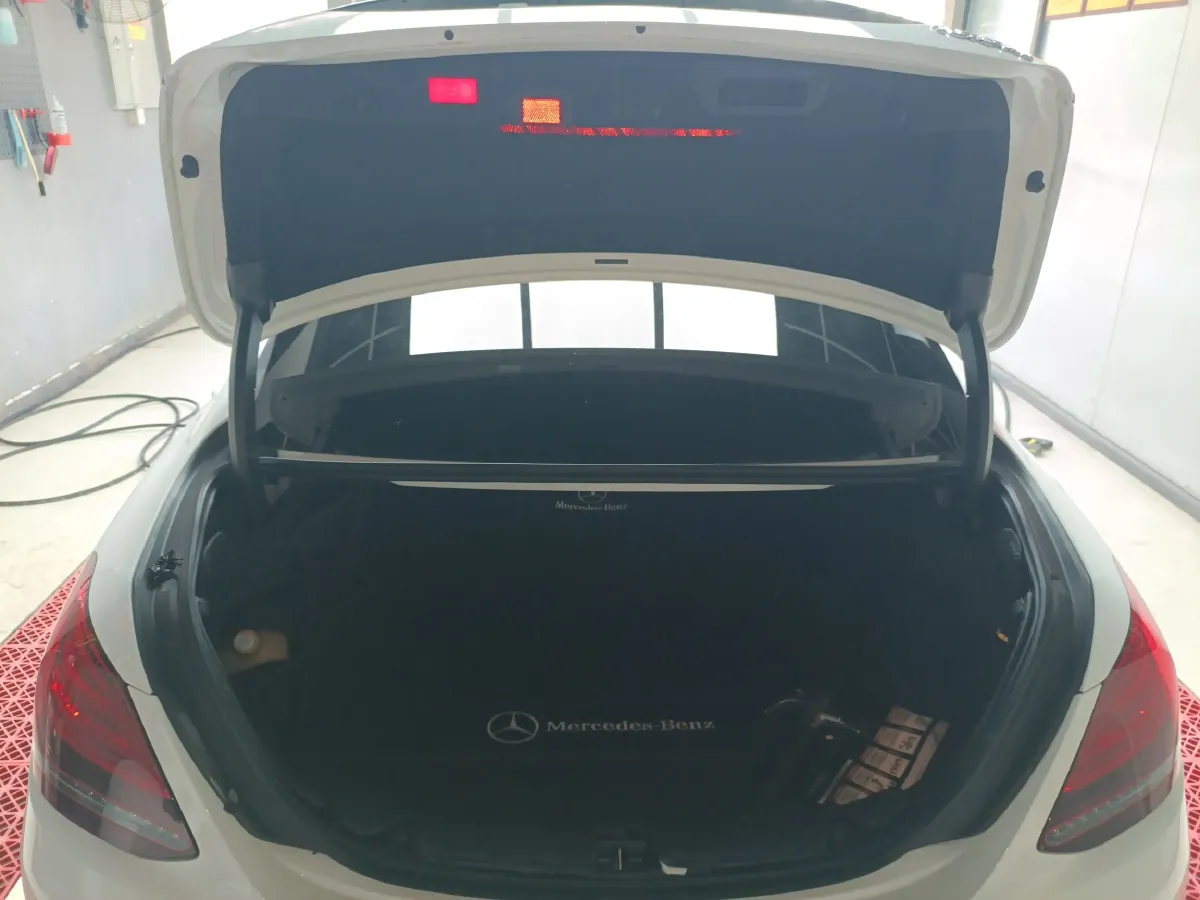 2021 Mercedes-Benz C Class 1.5T 184HP L4 9AT,autocango,china used car exporter,china ev exporter,chinese used car exporter,chinese used ev exporter