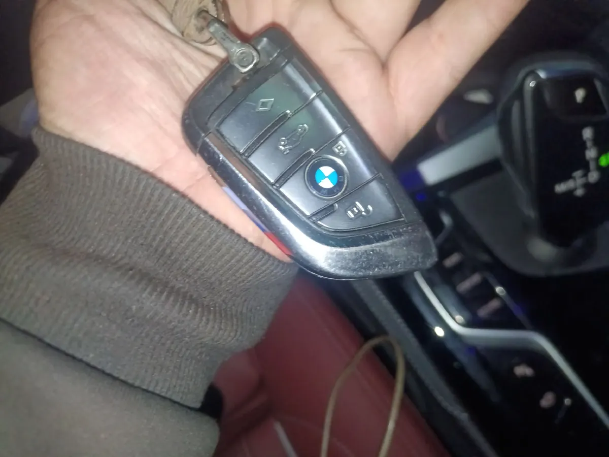 2023 BMW 5 Series 2.0T 245HP L4 8AT,autocango,china used car exporter,china ev exporter,chinese used car exporter,chinese used ev exporter