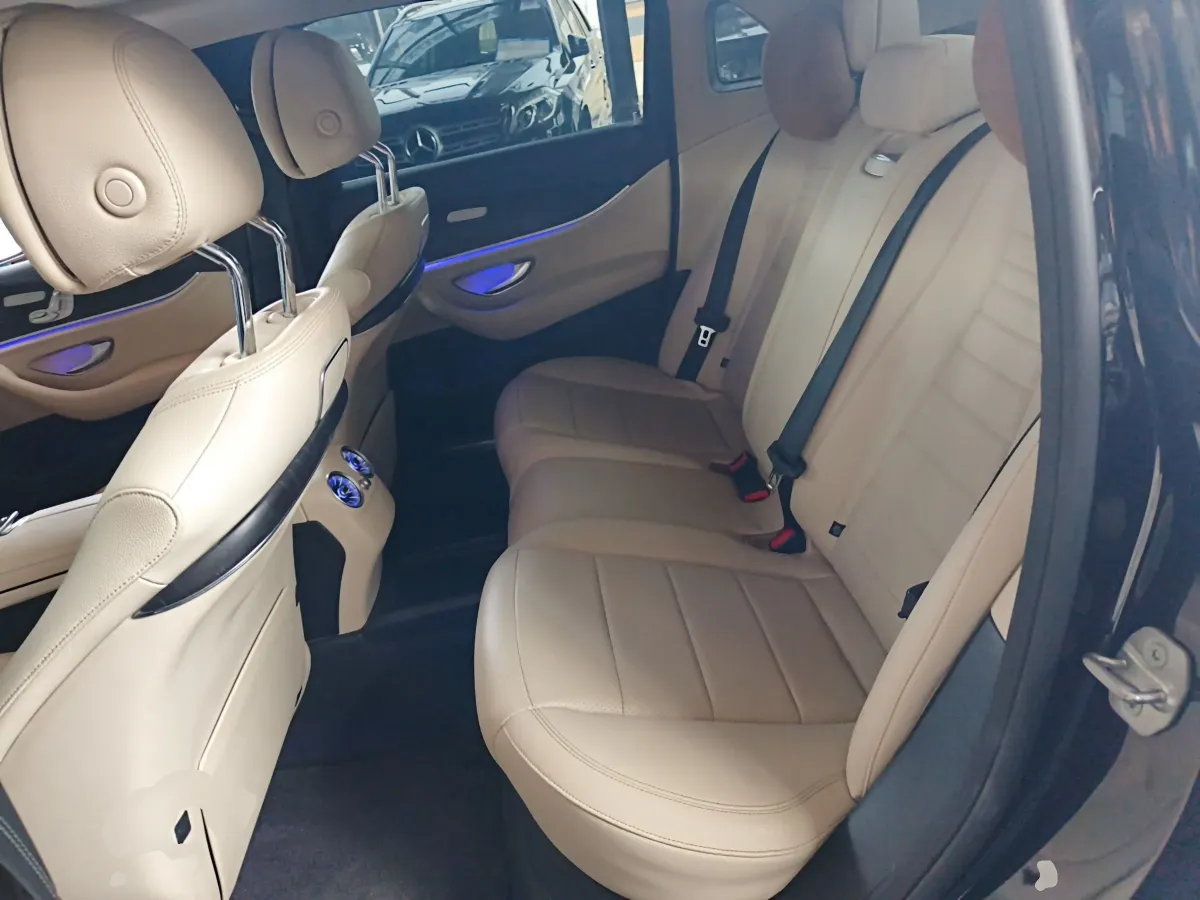 2016 Mercedes-Benz E Class 2.0T 245HP L4 9AT,autocango,china used car exporter,china ev exporter,chinese used car exporter,chinese used ev exporter