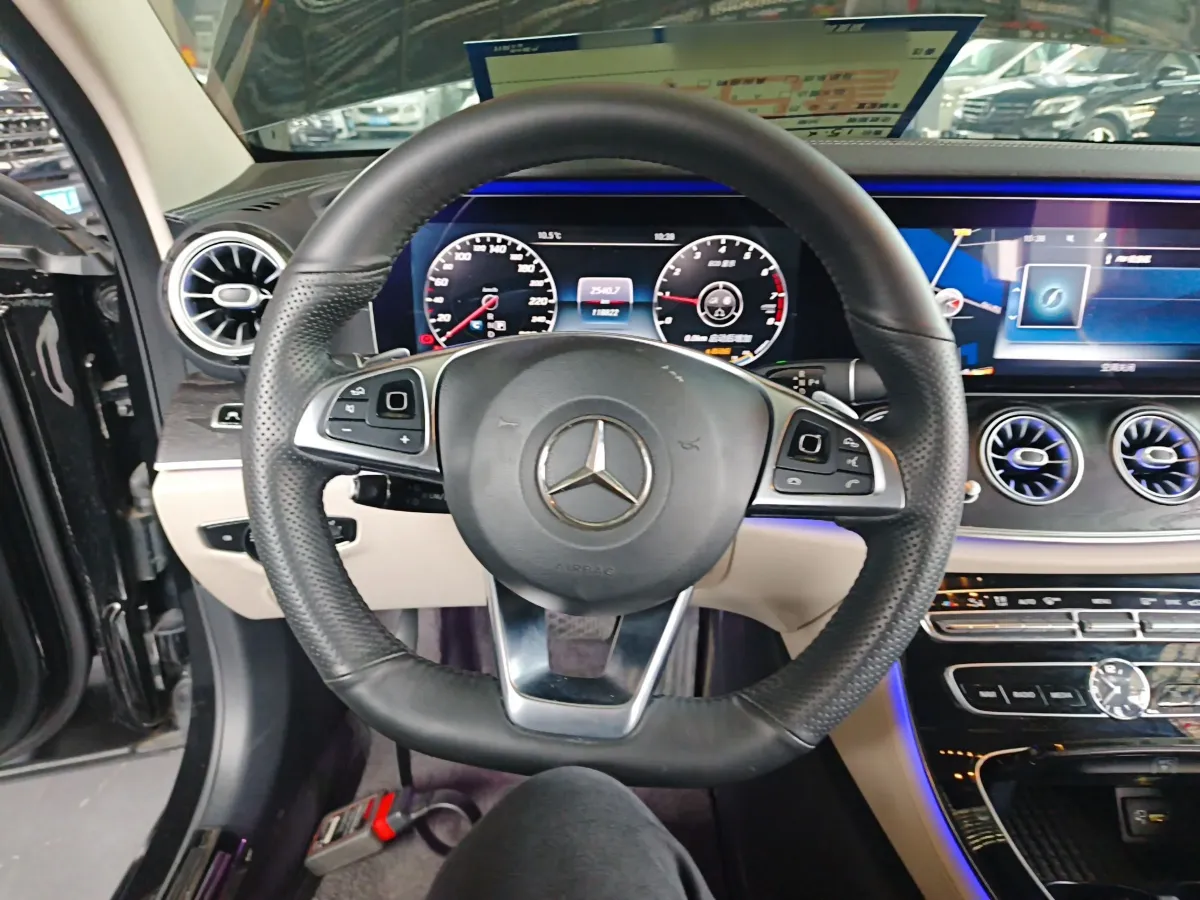 2016 Mercedes-Benz E Class 2.0T 245HP L4 9AT,autocango,china used car exporter,china ev exporter,chinese used car exporter,chinese used ev exporter