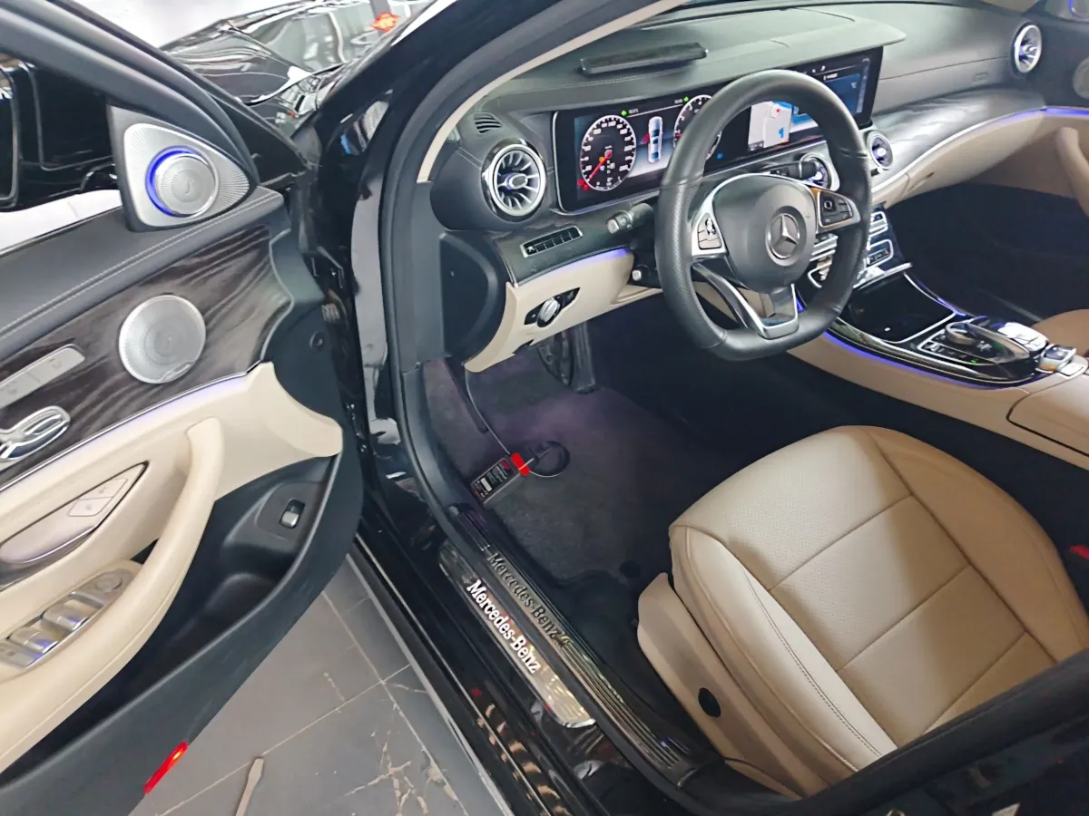 2016 Mercedes-Benz E Class 2.0T 245HP L4 9AT,autocango,china used car exporter,china ev exporter,chinese used car exporter,chinese used ev exporter