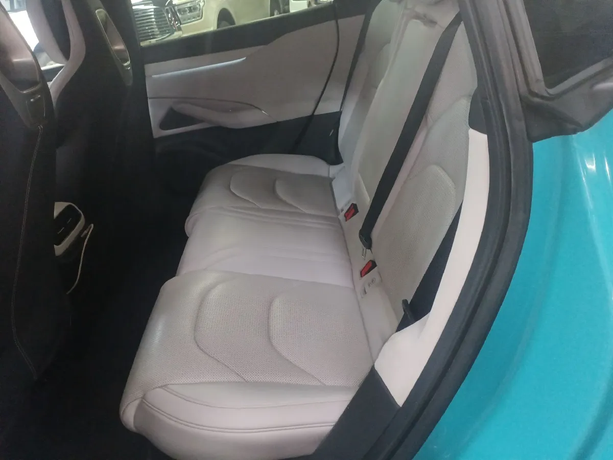 2024 MI SU7 BEV 101KWH,autocango,china used car exporter,china ev exporter,chinese used car exporter,chinese used ev exporter