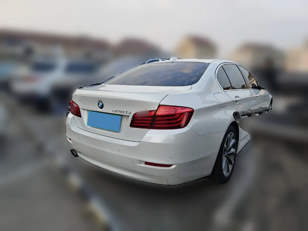 2014 BMW 5 Series 2.0T 245HP L4 8AT,autocango,china used car exporter,china ev exporter,chinese used car exporter,chinese used ev exporter
