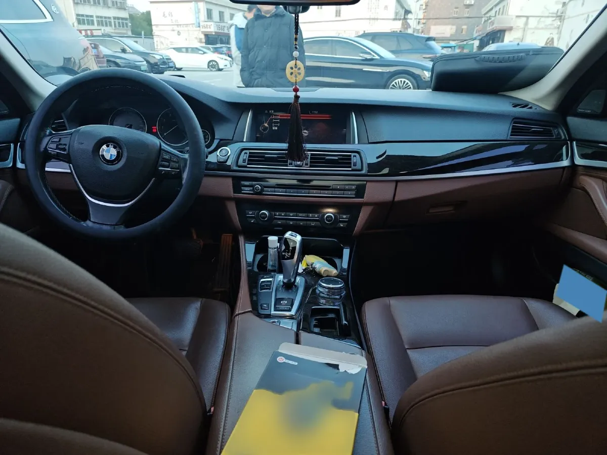 2014 BMW 5 Series 2.0T 245HP L4 8AT,autocango,china used car exporter,china ev exporter,chinese used car exporter,chinese used ev exporter