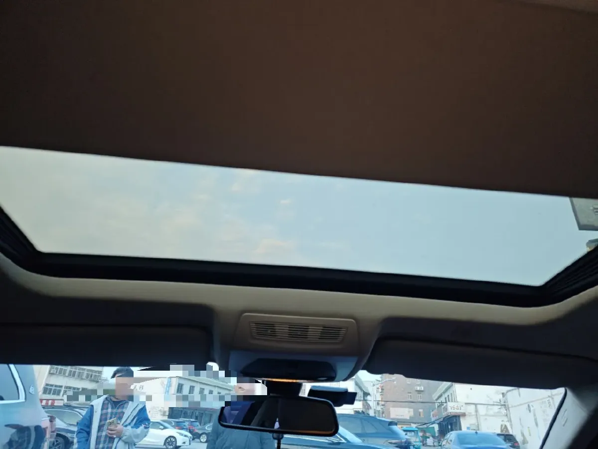 2014 BMW 5 Series 2.0T 245HP L4 8AT,autocango,china used car exporter,china ev exporter,chinese used car exporter,chinese used ev exporter