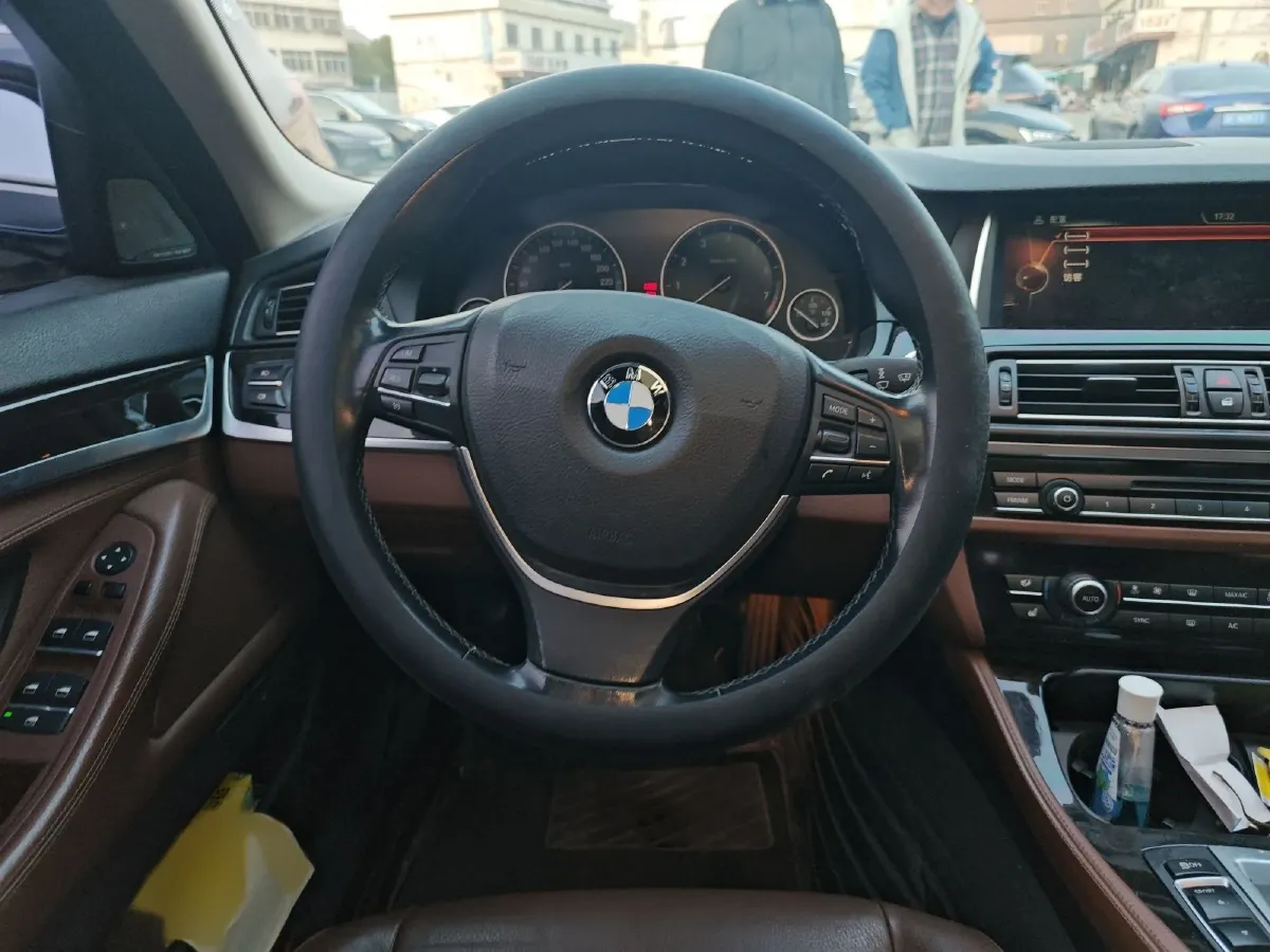 2014 BMW 5 Series 2.0T 245HP L4 8AT,autocango,china used car exporter,china ev exporter,chinese used car exporter,chinese used ev exporter