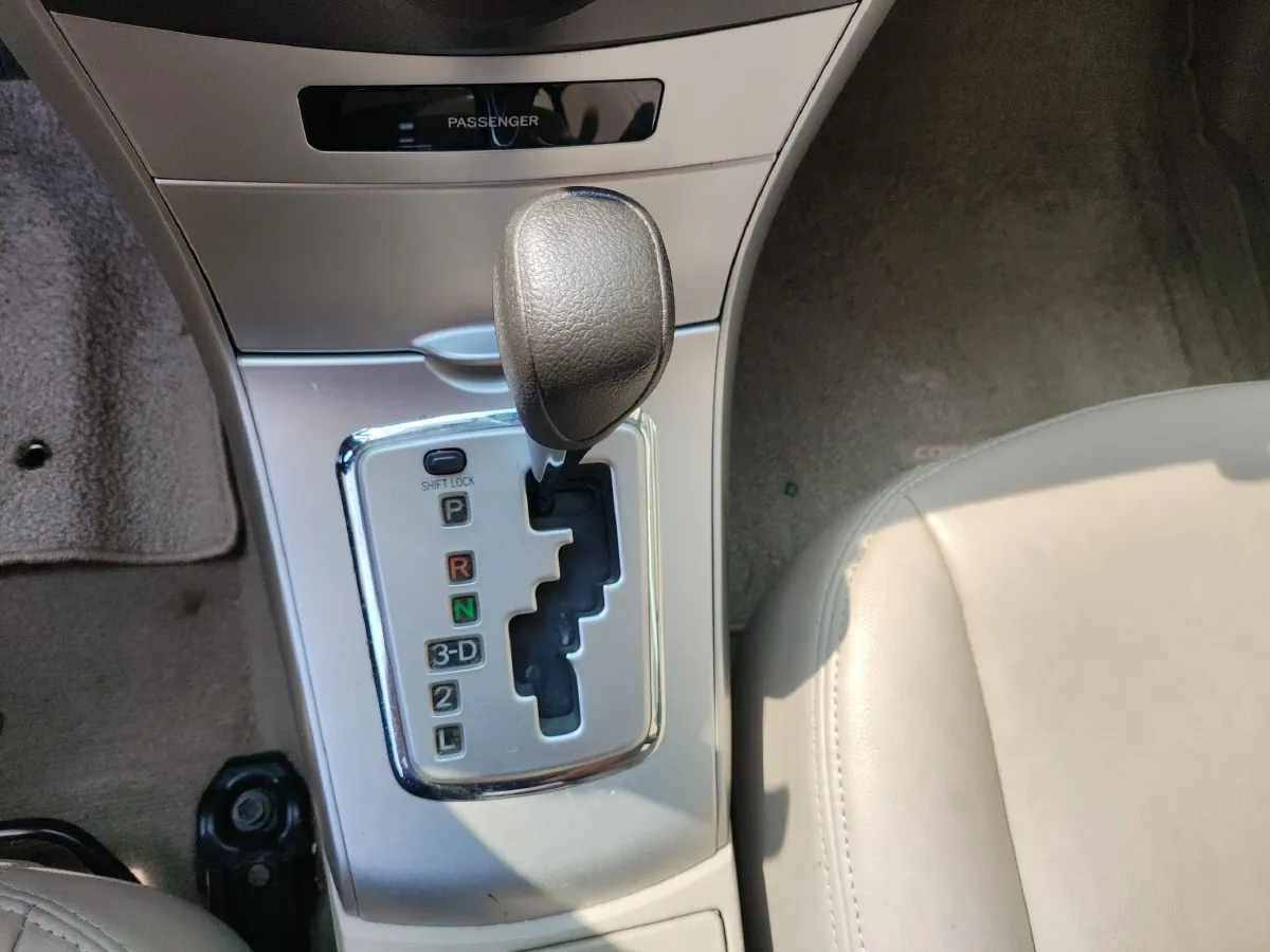 2013 Toyota Corolla 1.6L 122HP L4 4AT,autocango,china used car exporter,china ev exporter,chinese used car exporter,chinese used ev exporter