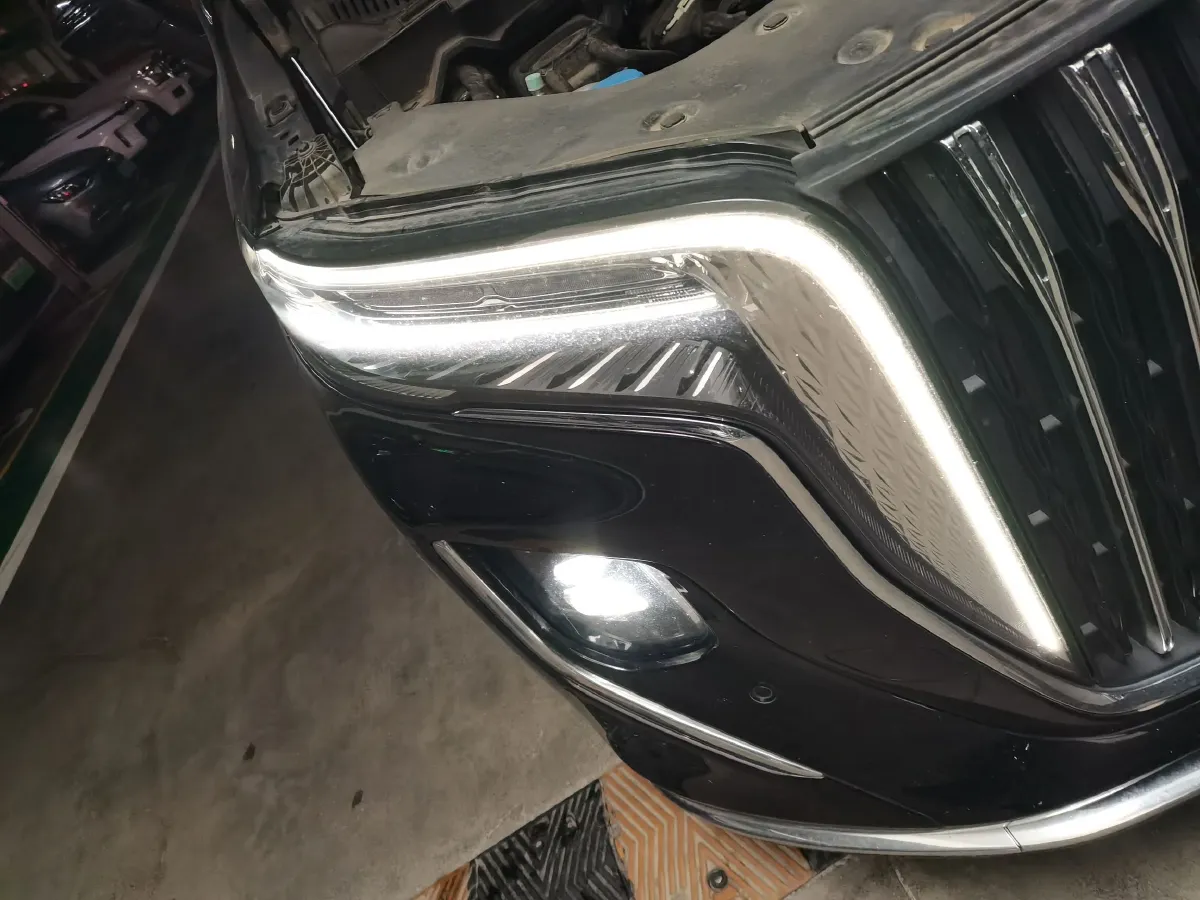 2023 HongQi HQ9 2.0T 252HP L4 8AT,autocango,china used car exporter,china ev exporter,chinese used car exporter,chinese used ev exporter