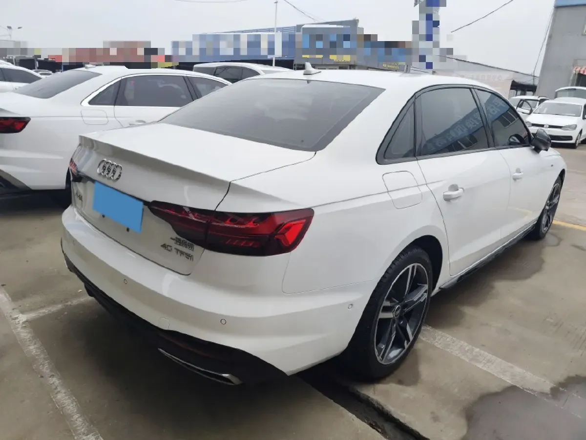 2022 Audi A4L 2.0T 190HP L4 7DCT,autocango,china used car exporter,china ev exporter,chinese used car exporter,chinese used ev exporter