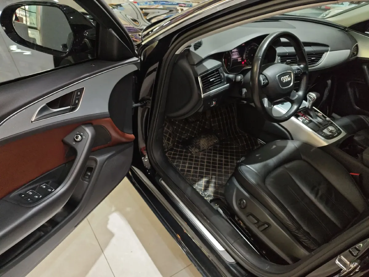 2015 Audi A6L 2.0T 180HP L4 CVT,autocango,china used car exporter,china ev exporter,chinese used car exporter,chinese used ev exporter