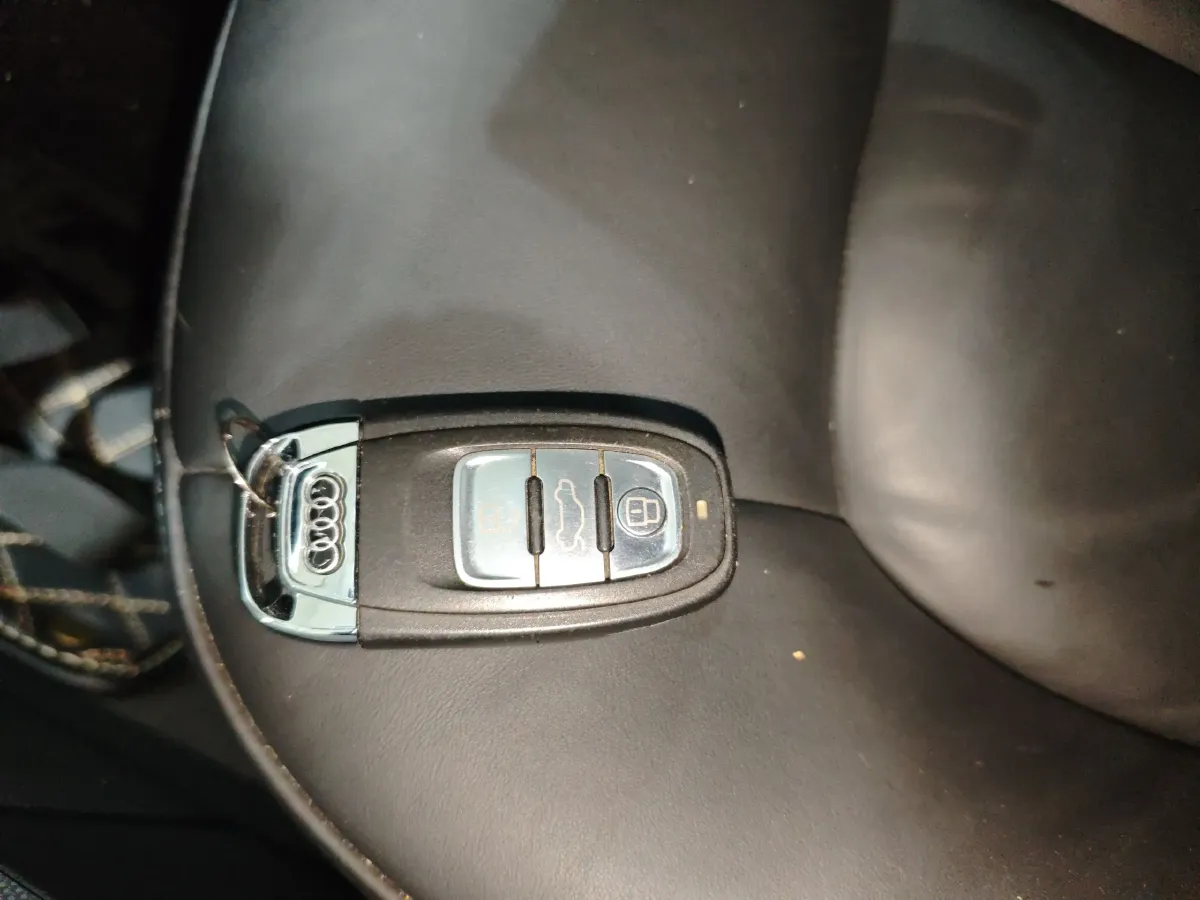 2015 Audi A6L 2.0T 180HP L4 CVT,autocango,china used car exporter,china ev exporter,chinese used car exporter,chinese used ev exporter