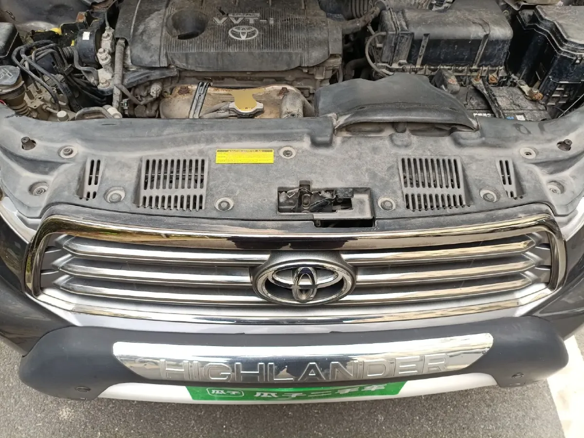 2011 Toyota Highlander 2.7L 188HP L4 6AT,autocango,china used car exporter,china ev exporter,chinese used car exporter,chinese used ev exporter