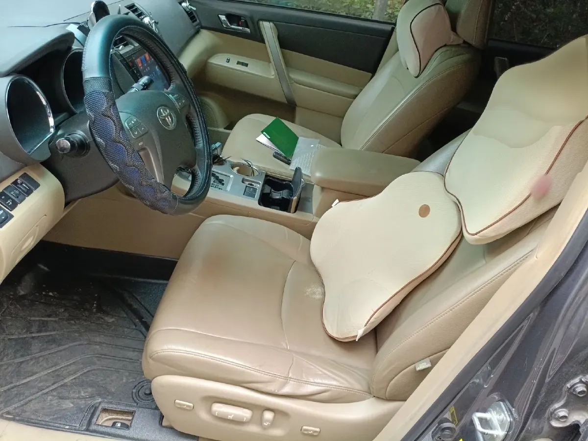 2011 Toyota Highlander 2.7L 188HP L4 6AT,autocango,china used car exporter,china ev exporter,chinese used car exporter,chinese used ev exporter