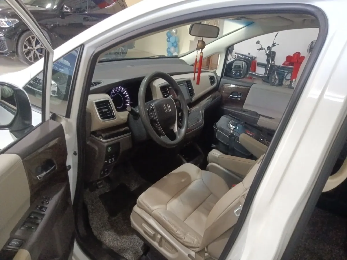 2017 Honda Odyssey 2.4L 186HP L4 CVT,autocango,china used car exporter,china ev exporter,chinese used car exporter,chinese used ev exporter