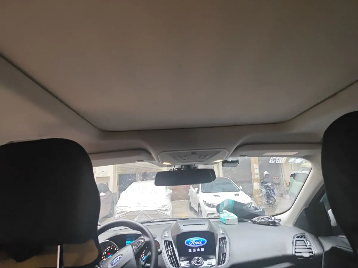 2018 Ford Kuga 1.5T 181HP L4 6AT,autocango,china used car exporter,china ev exporter,chinese used car exporter,chinese used ev exporter