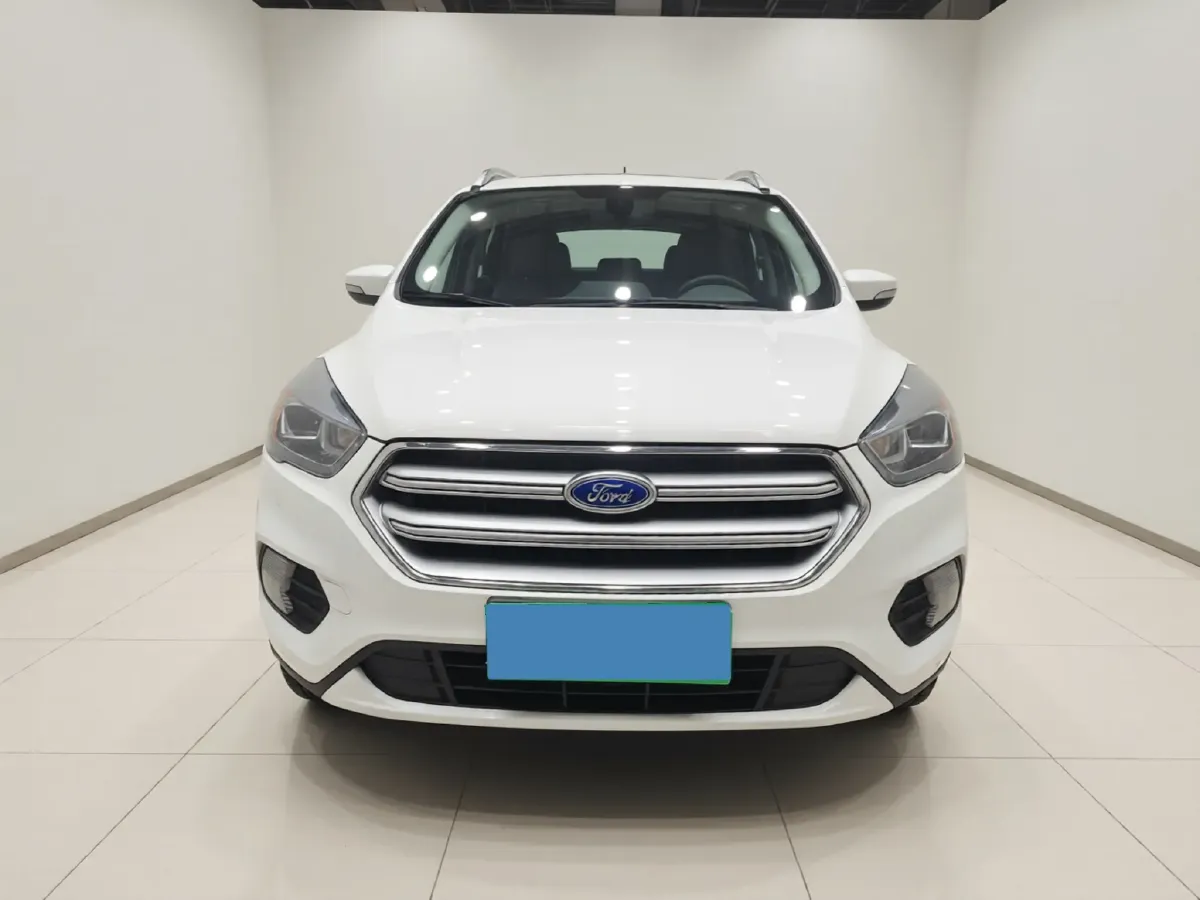 2018 Ford Kuga 1.5T 181HP L4 6AT,autocango,china used car exporter,china ev exporter,chinese used car exporter,chinese used ev exporter