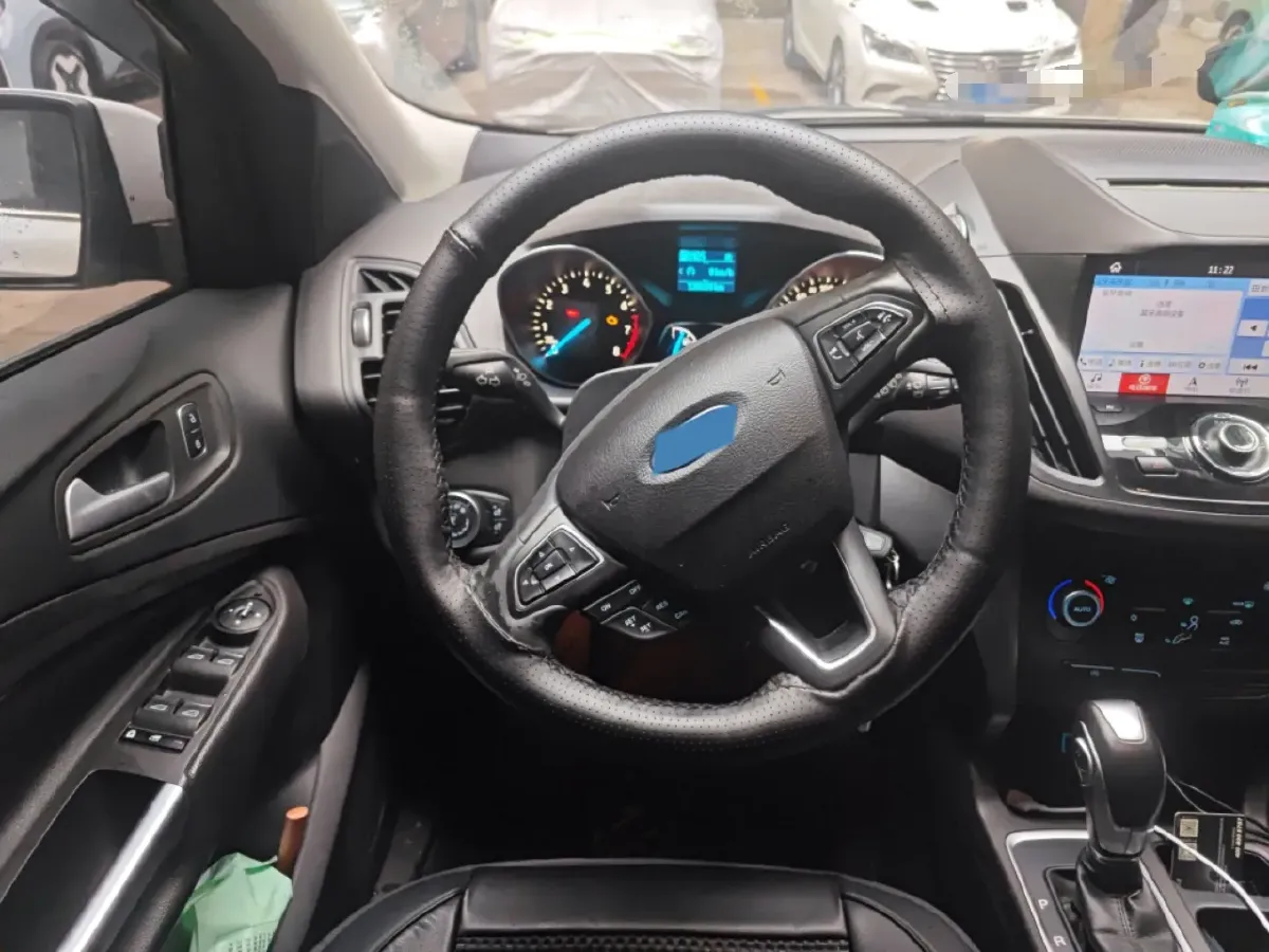 2018 Ford Kuga 1.5T 181HP L4 6AT,autocango,china used car exporter,china ev exporter,chinese used car exporter,chinese used ev exporter